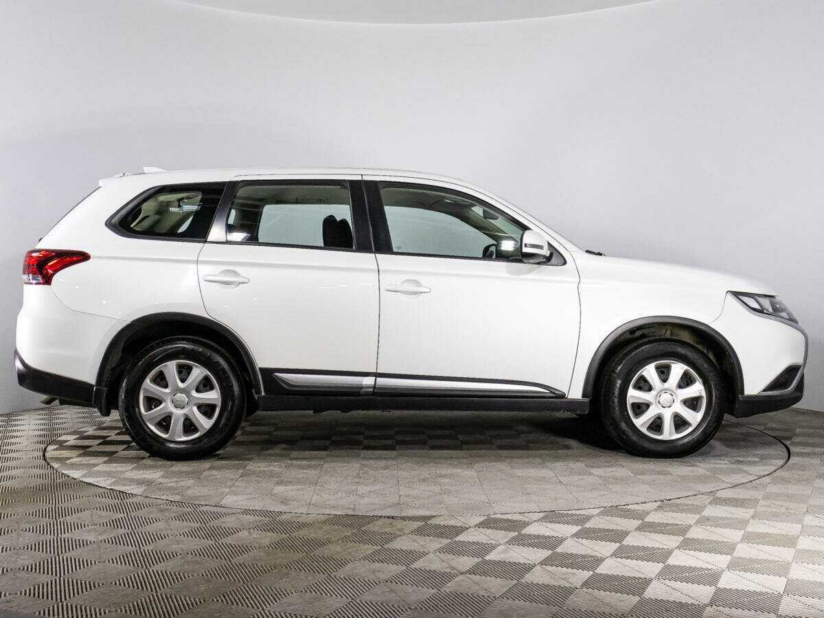 Mitsubishi Outlander б/у, 2020, Вариатор. Фото: #3