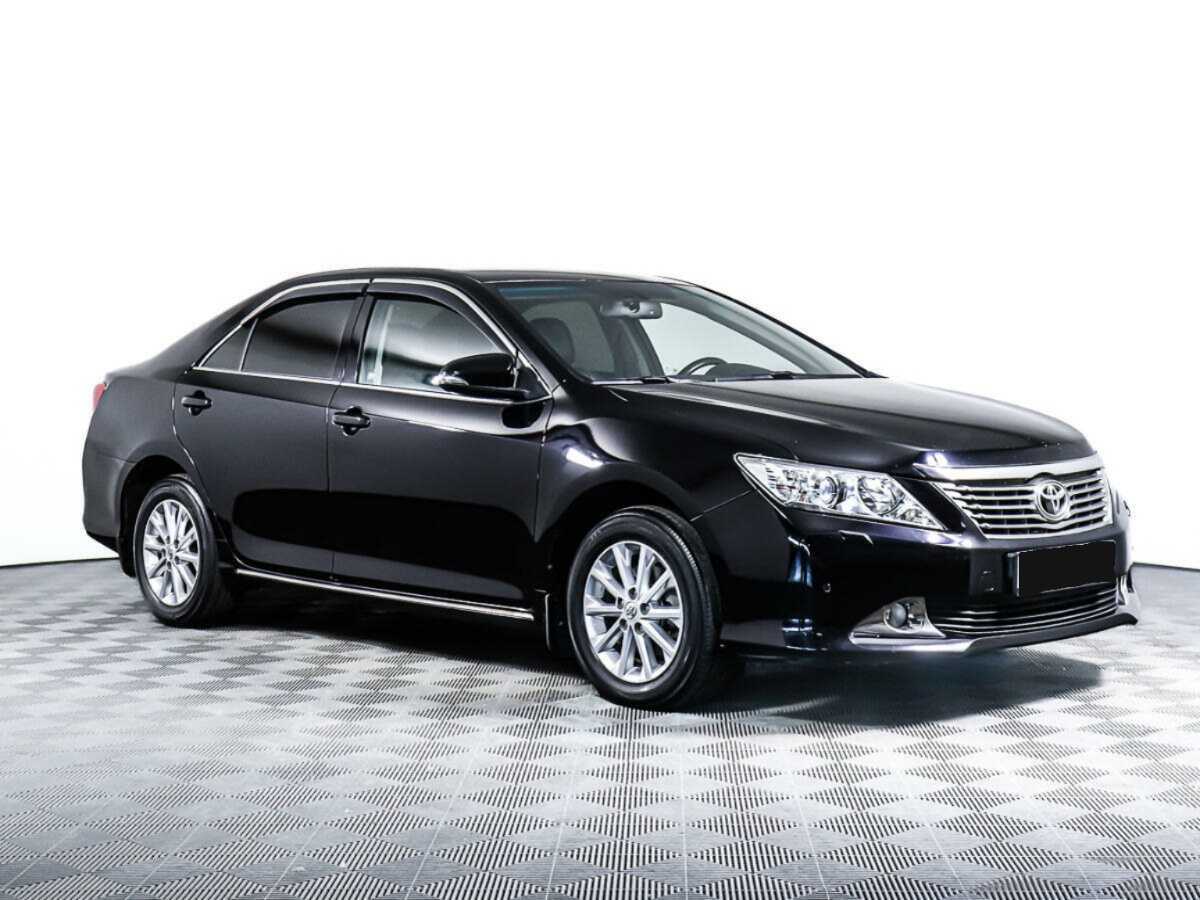 Toyota Camry б/у, 2014, Автоматическая. Фото: #2