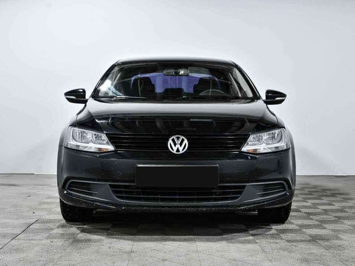 Volkswagen Jetta б/у, 2013, Автоматическая. Фото: #1