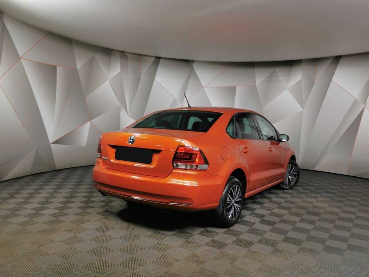 Volkswagen Polo б/у, 2016, Автоматическая. Фото: #1