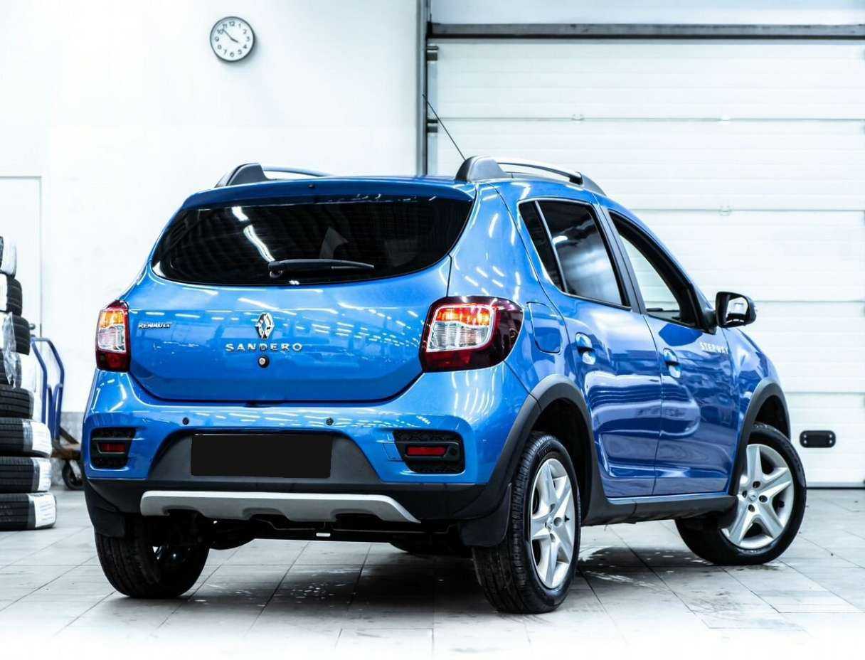 Renault Sandero б/у, 2018, Автоматическая. Фото: #2