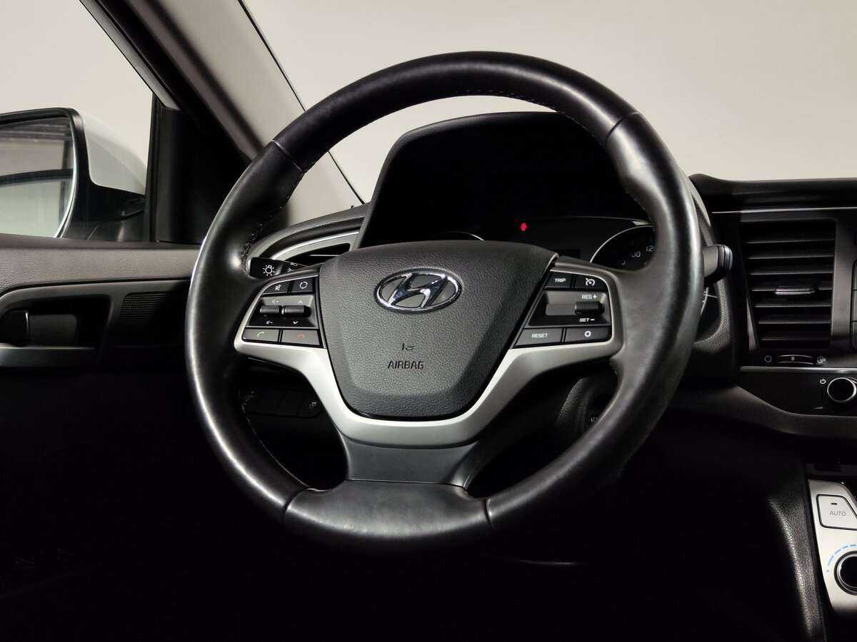 Hyundai Elantra б/у, 2016, Автоматическая. Фото: #11
