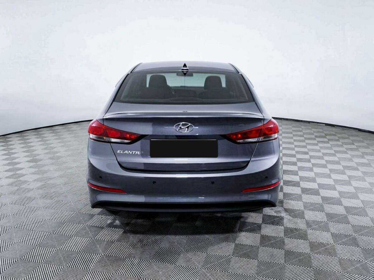 Hyundai Elantra б/у, 2018, Механическая. Фото: #5