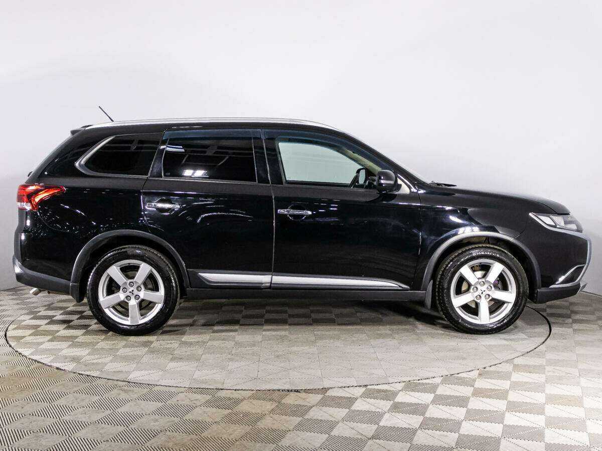 Mitsubishi Outlander б/у, 2016, Вариатор. Фото: #3
