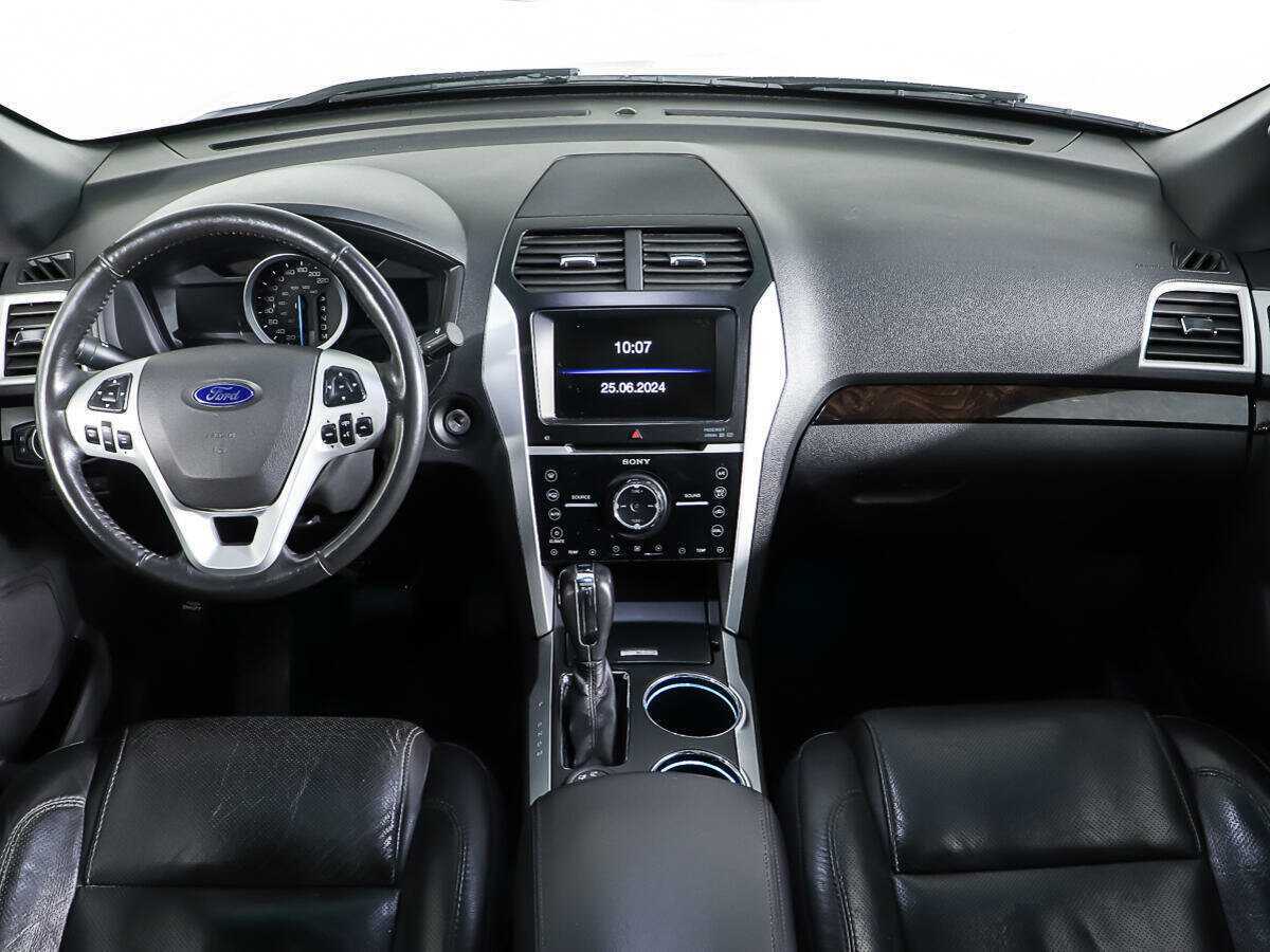 Ford Explorer б/у, 2013, Автоматическая. Фото: #11