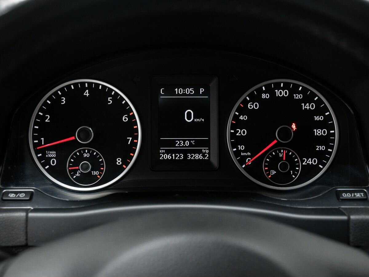Volkswagen Tiguan б/у, 2013, Автоматическая. Фото: #20