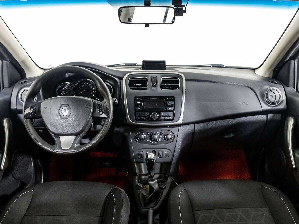 Renault Sandero б/у, 2015, Автоматическая. Фото: #11