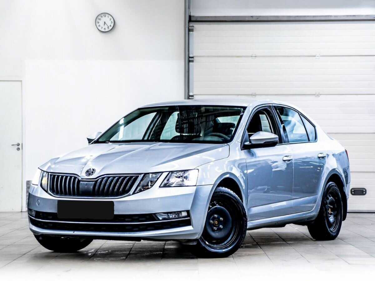Skoda Octavia б/у, 2018, Роботизированная. Посмотреть фото