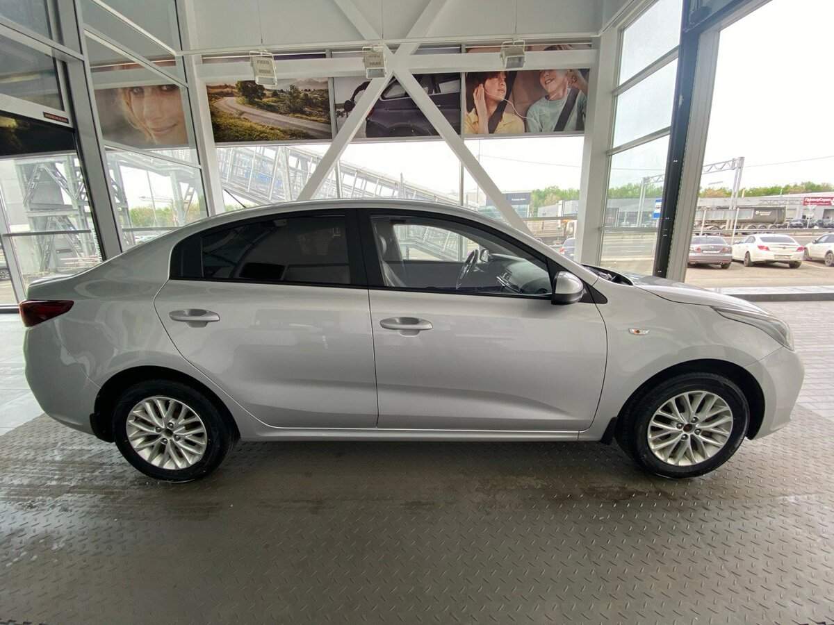 Kia Rio б/у, 2020, Автоматическая. Фото: #3