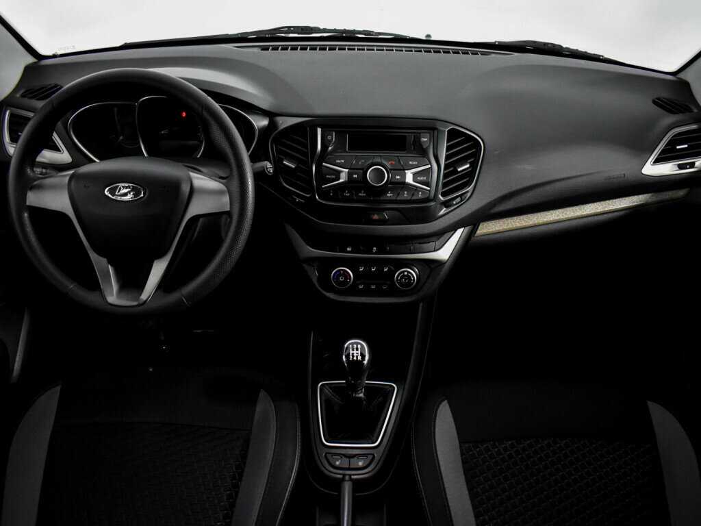 Lada (ВАЗ) Vesta б/у, 2016, Механическая. Фото: #13