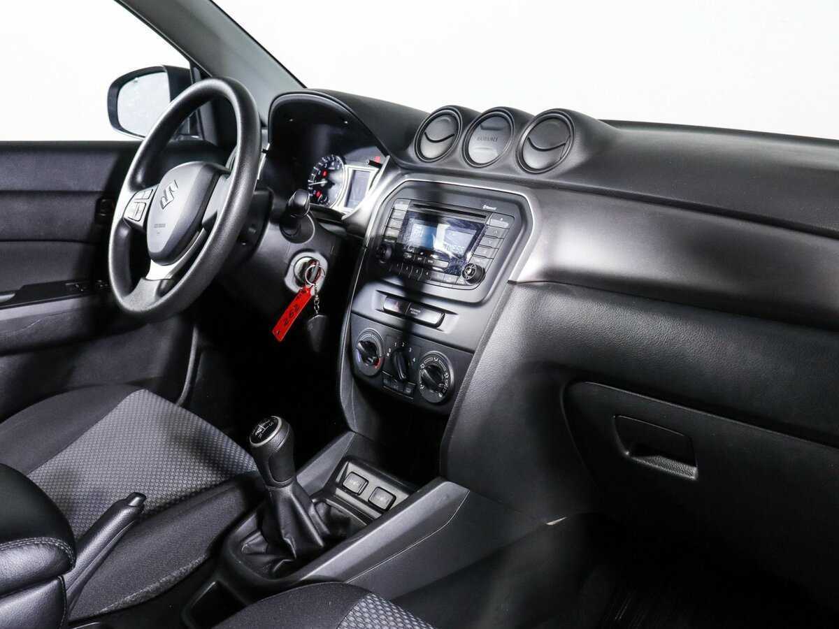 Suzuki Vitara б/у, 2019, Механическая. Фото: #5
