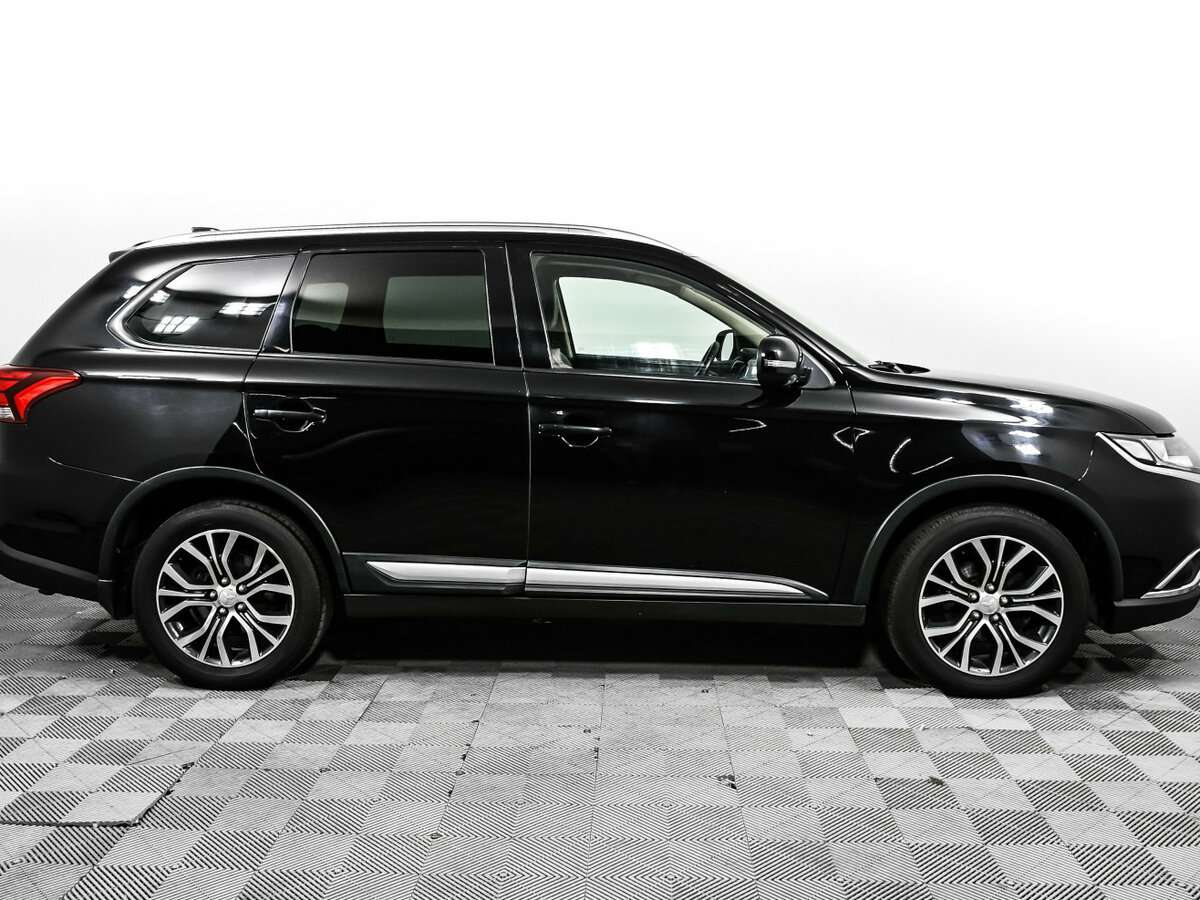Mitsubishi Outlander б/у, 2018, Вариатор. Фото: #3