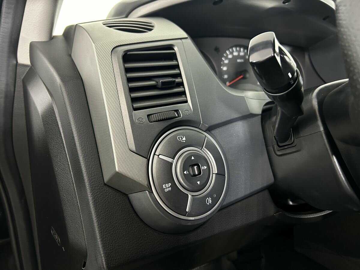 SsangYong Kyron б/у, 2013, Автоматическая. Фото: #8