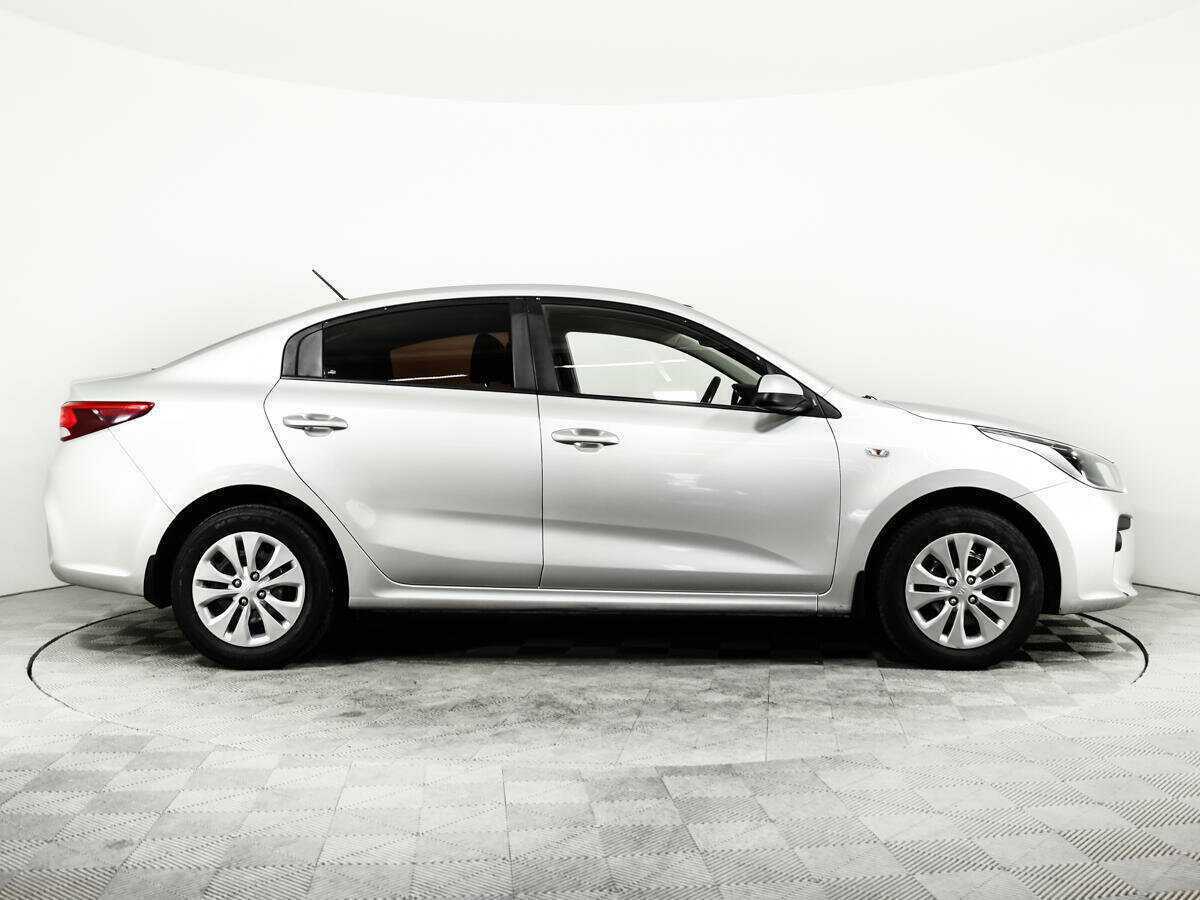 Kia Rio б/у, 2017, Автоматическая. Фото: #3
