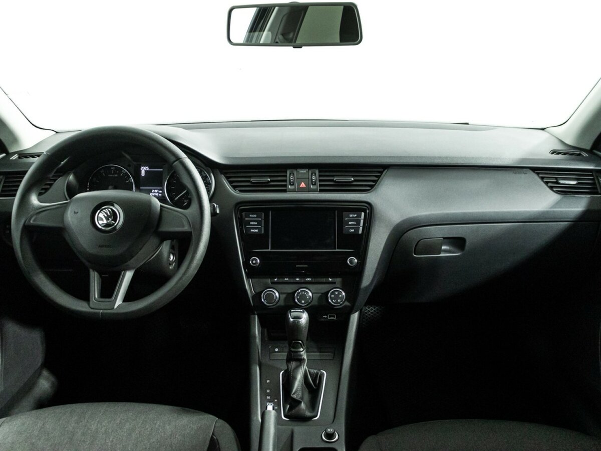 Skoda Octavia б/у, 2018, Автоматическая. Фото: #11