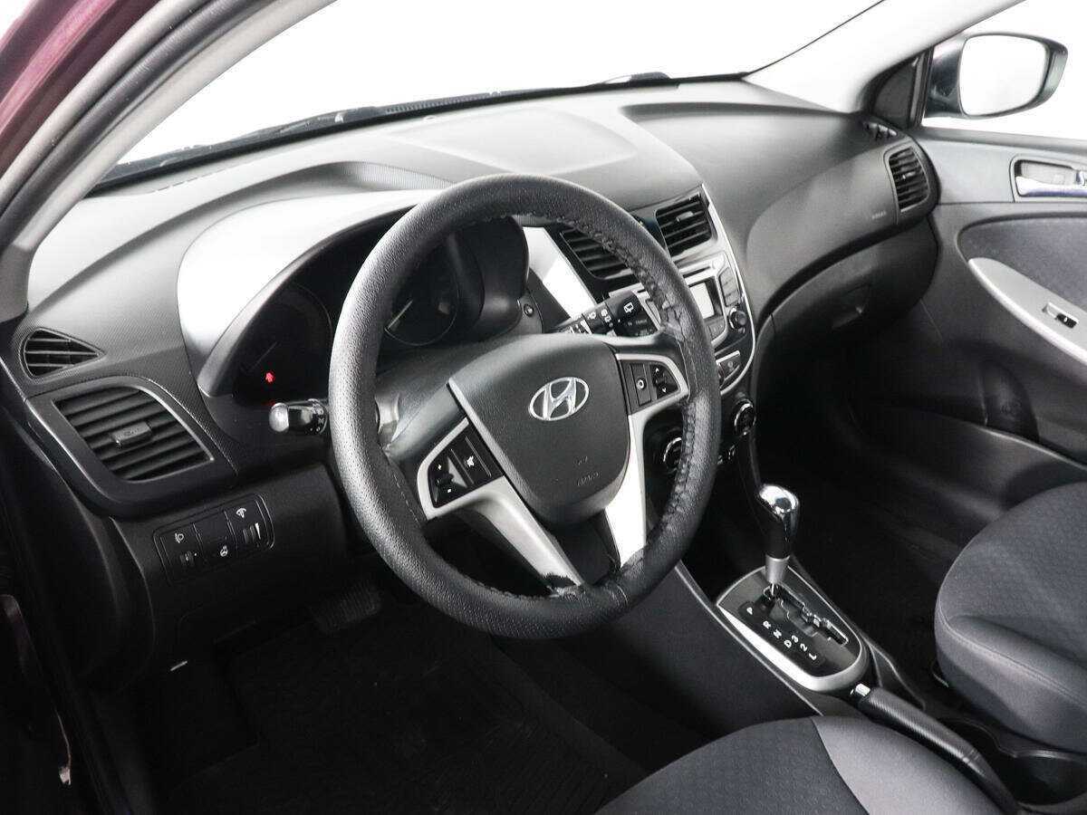 Hyundai Solaris б/у, 2014, Автоматическая. Фото: #8