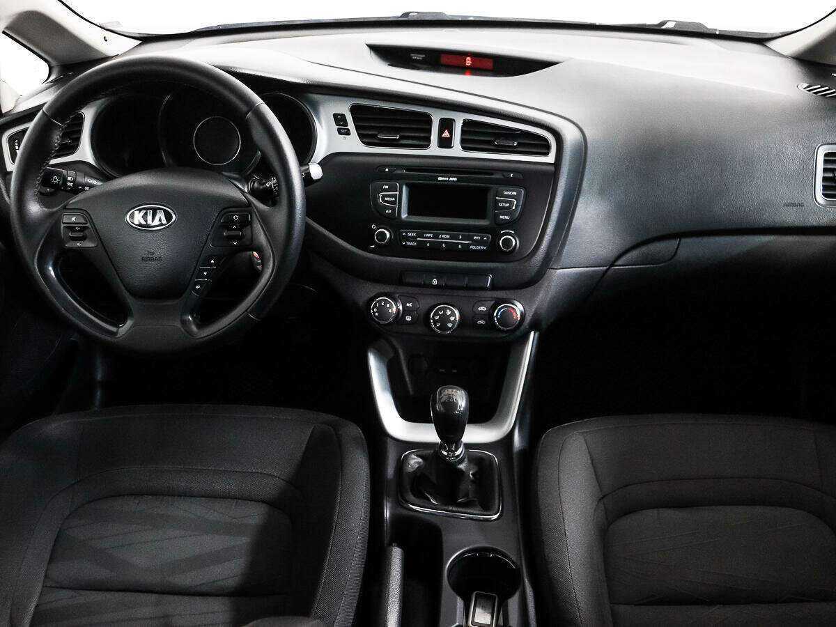 Kia Ceed б/у, 2013, Механическая. Фото: #10