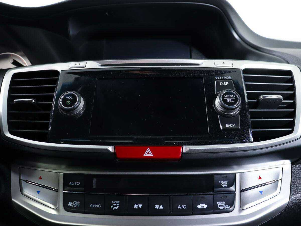Honda Accord б/у, 2013, Автоматическая. Фото: #17