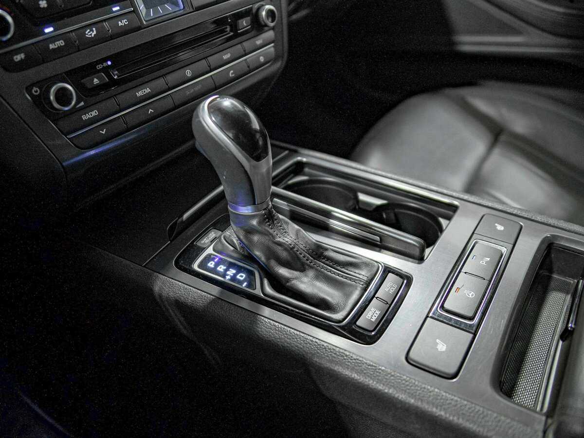 Hyundai Genesis б/у, 2014, Автоматическая. Фото: #14