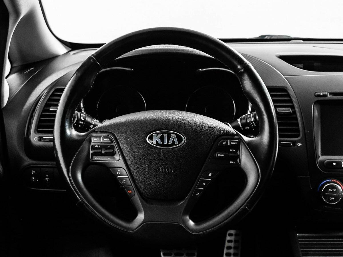 Kia Cerato б/у, 2015, Автоматическая. Фото: #11