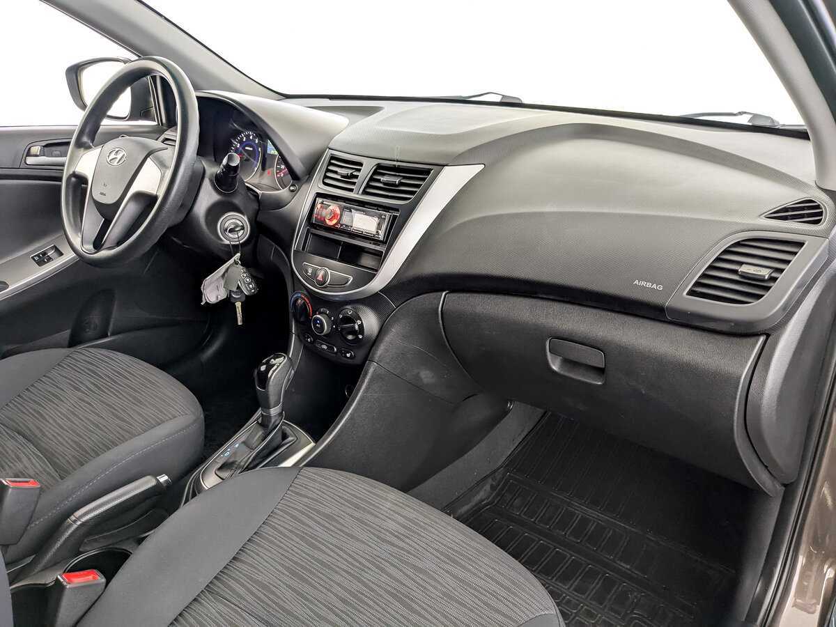 Hyundai Solaris б/у, 2016, Автоматическая. Фото: #10