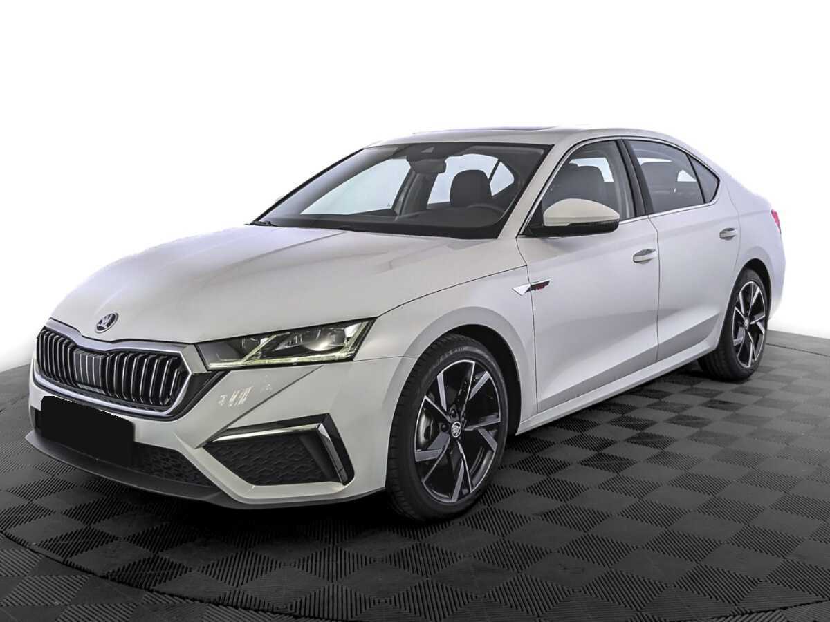 Skoda Octavia б/у, 2023, Роботизированная. Посмотреть фото