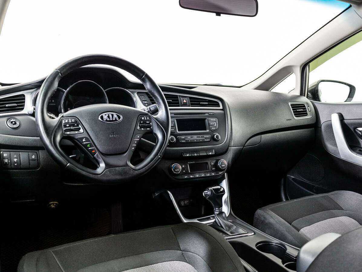 Kia Ceed б/у, 2015, Автоматическая. Фото: #10