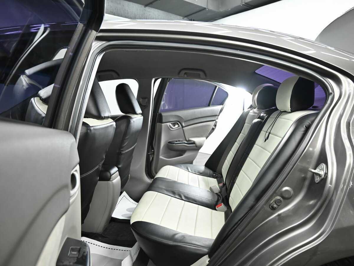 Honda Civic б/у, 2012, Автоматическая. Фото: #11