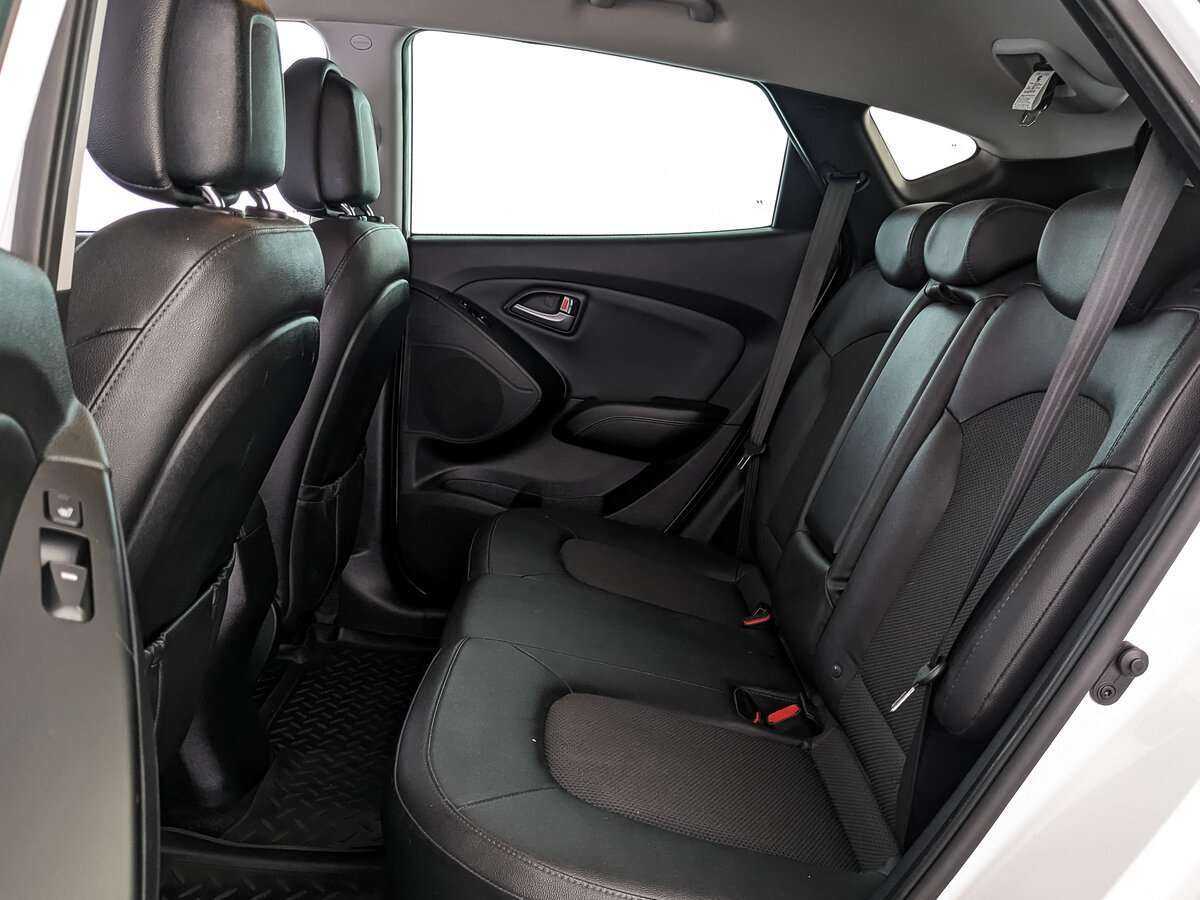 Hyundai ix35 б/у, 2015, Автоматическая. Фото: #17