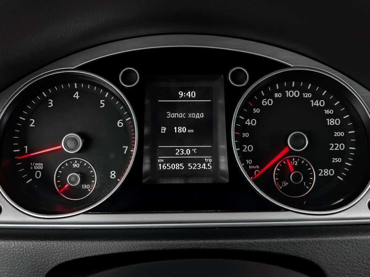 Volkswagen Passat CC б/у, 2012, Механическая. Фото: #11