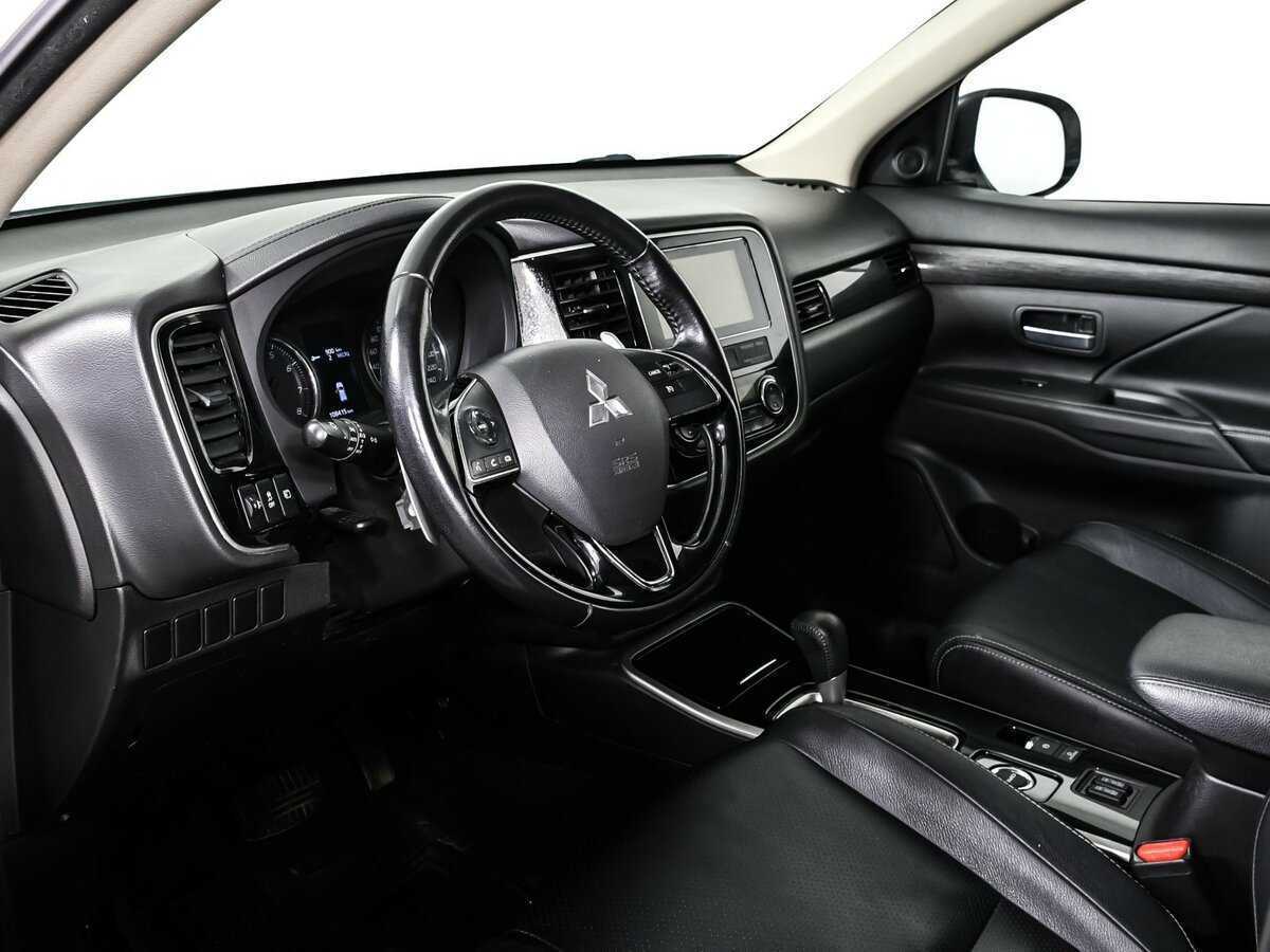 Mitsubishi Outlander б/у, 2017, Вариатор. Фото: #11