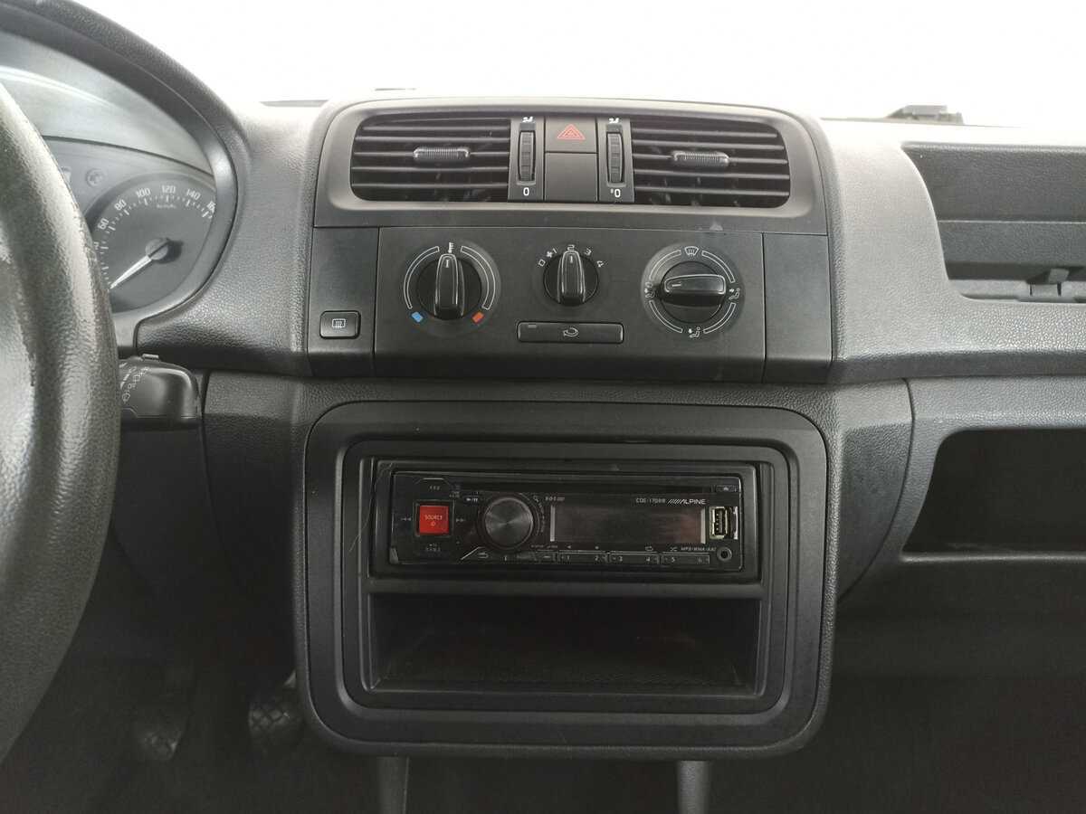 Skoda Fabia б/у, 2013, Механическая. Фото: #14