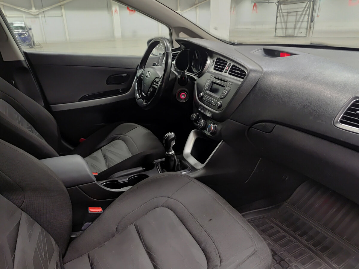 Kia Ceed б/у, 2013, Механическая. Фото: #9