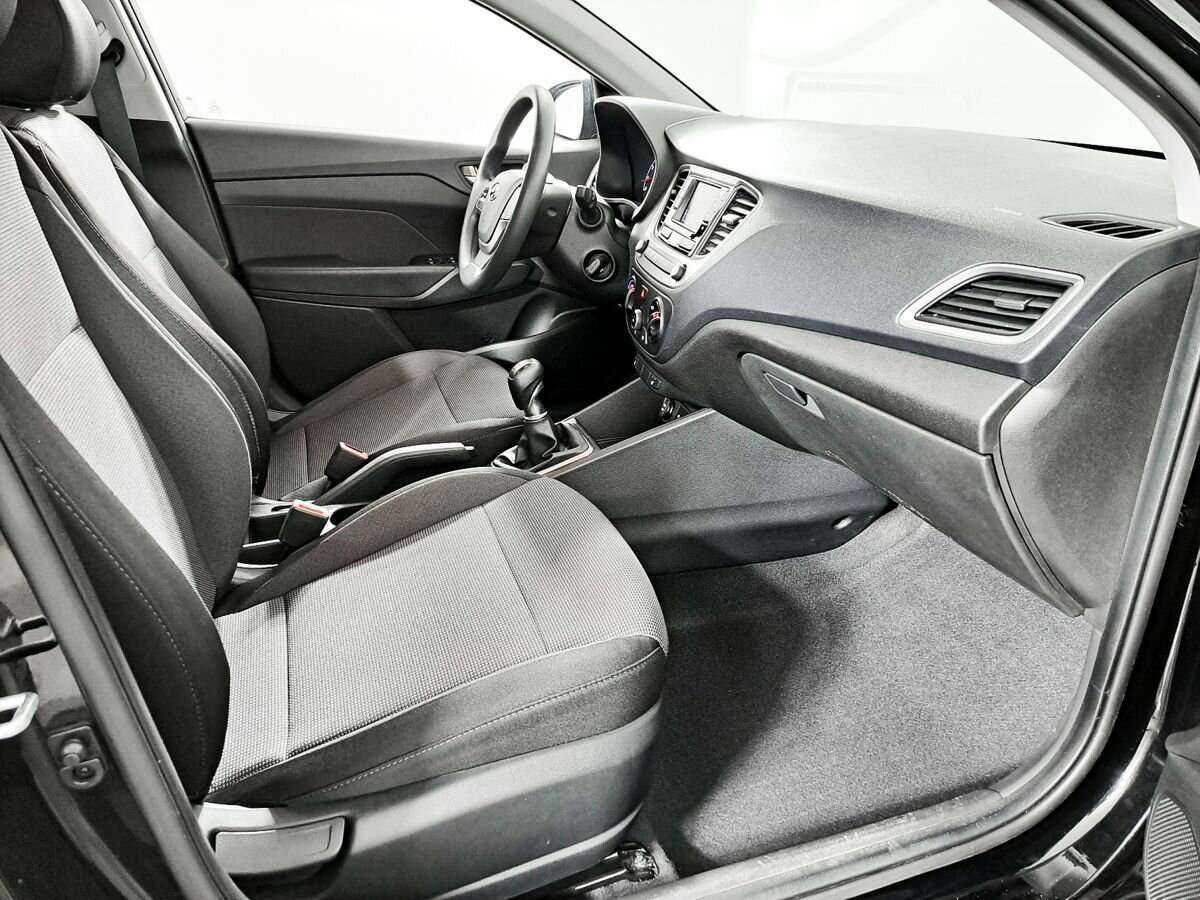 Hyundai Solaris б/у, 2018, Механическая. Фото: #8