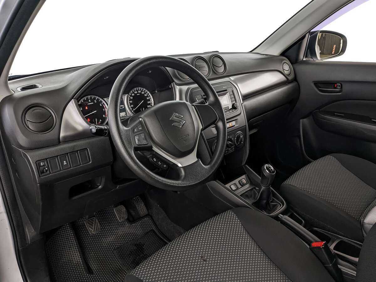 Suzuki Vitara б/у, 2019, Механическая. Фото: #14