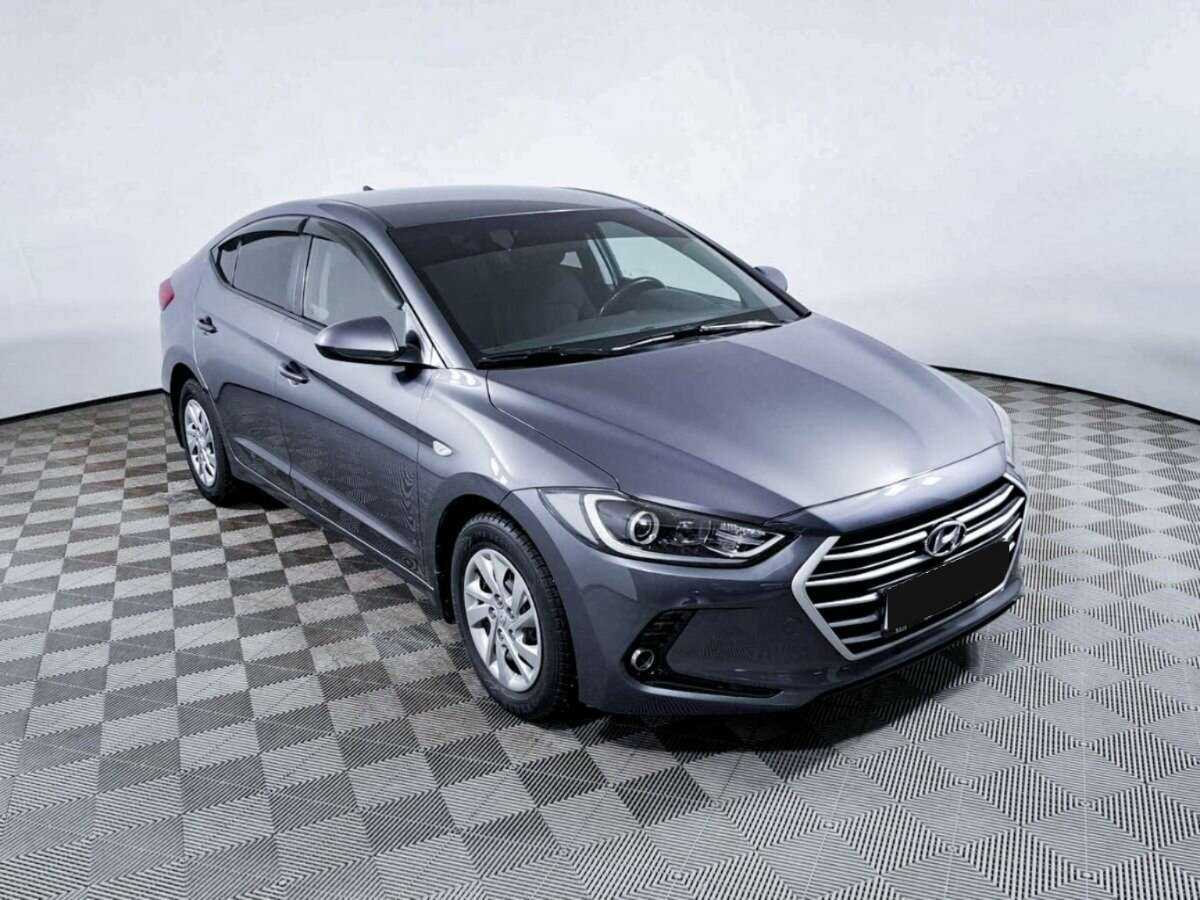 Hyundai Elantra б/у, 2018, Механическая. Фото: #2