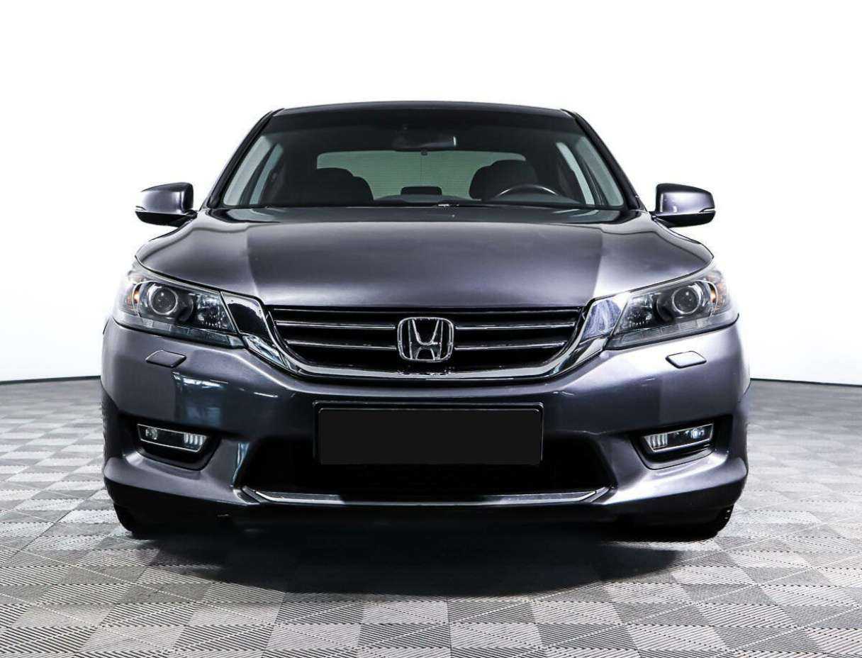 Honda Accord б/у, 2013, Автоматическая. Посмотреть фото