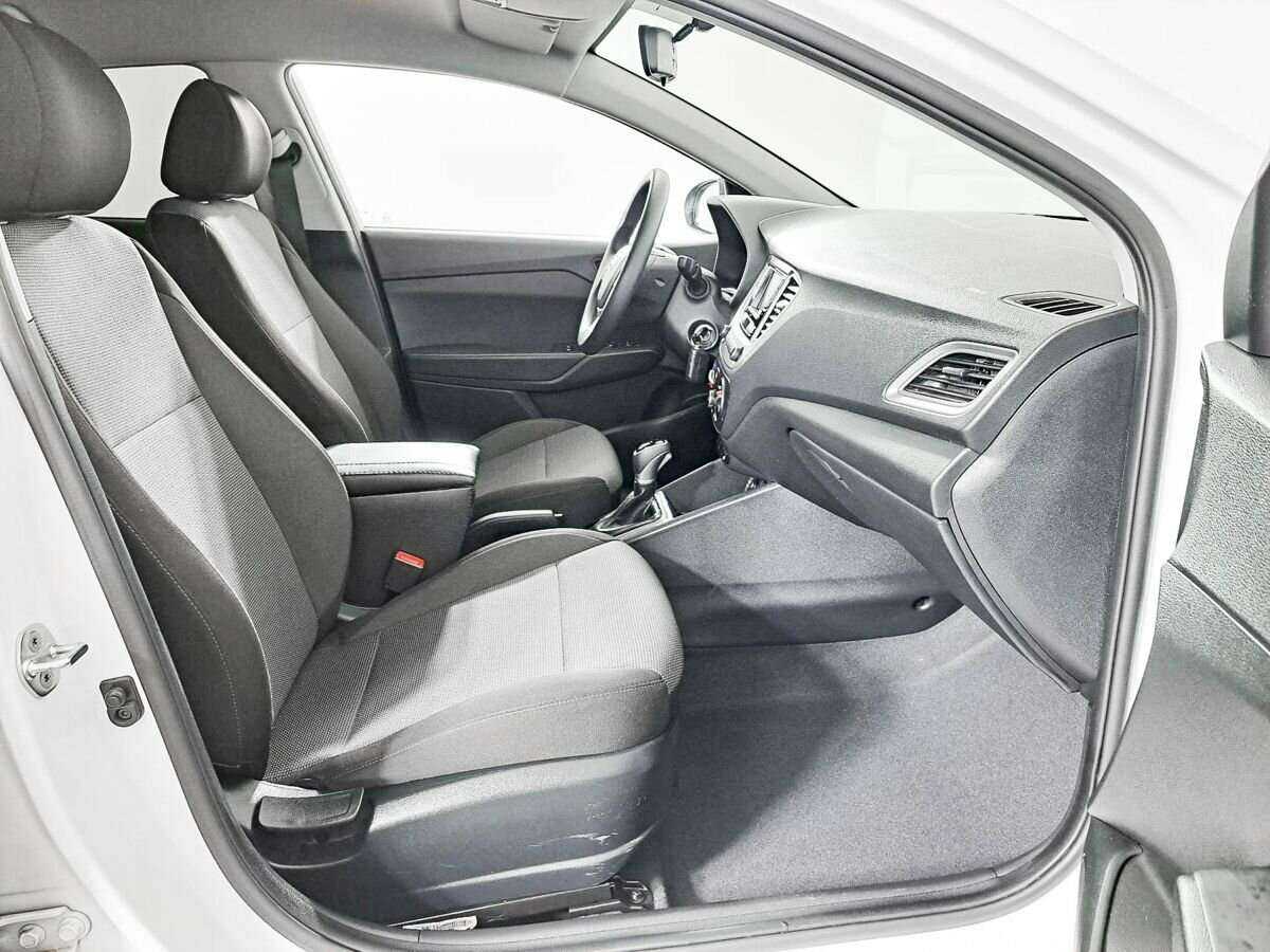 Hyundai Solaris б/у, 2021, Автоматическая. Фото: #8