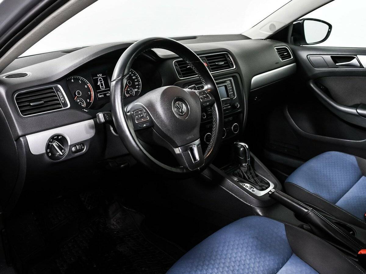 Volkswagen Jetta б/у, 2013, Автоматическая. Фото: #12