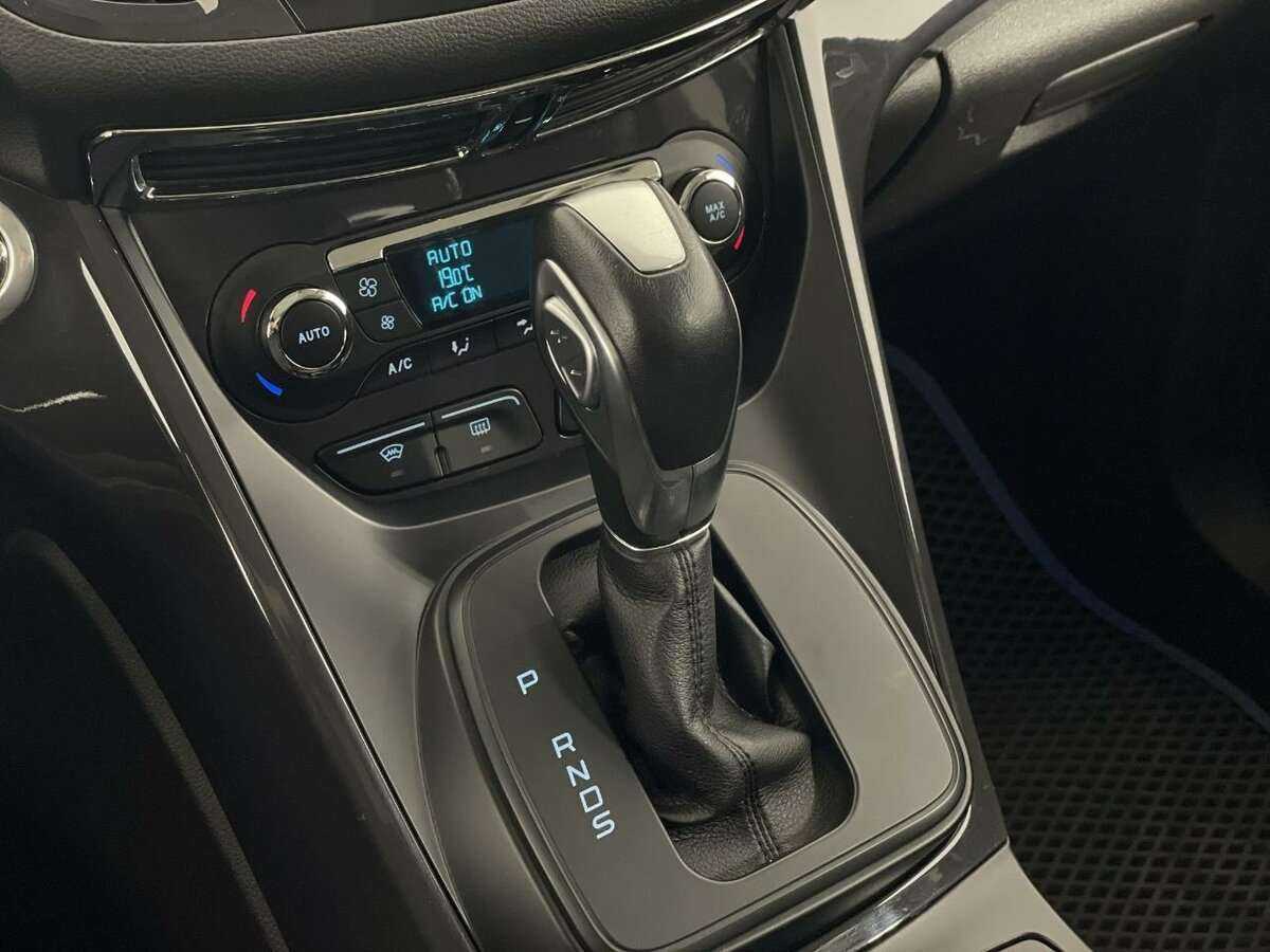 Ford Kuga б/у, 2015, Автоматическая. Фото: #11