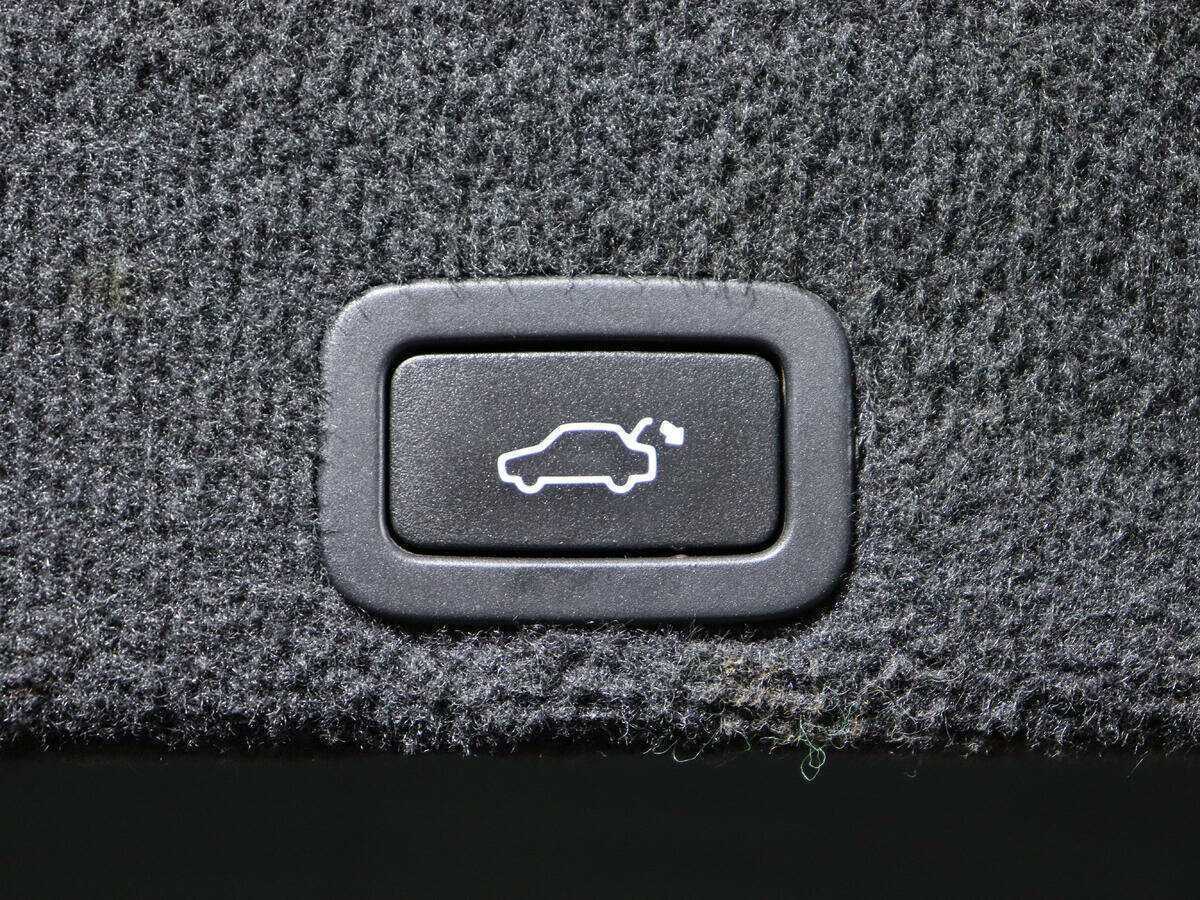 Volvo XC60 б/у, 2012, Автоматическая. Фото: #16