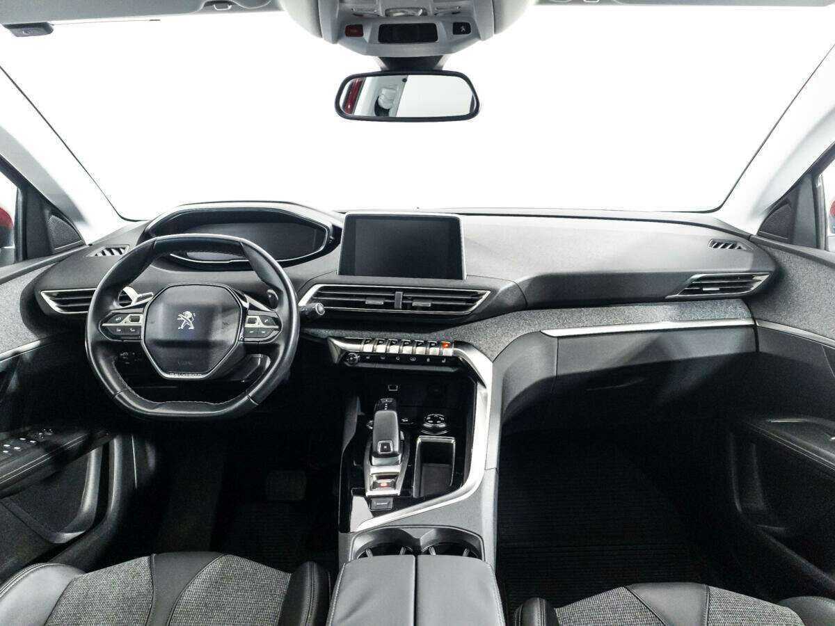 Peugeot 3008 б/у, 2018, Автоматическая. Фото: #12