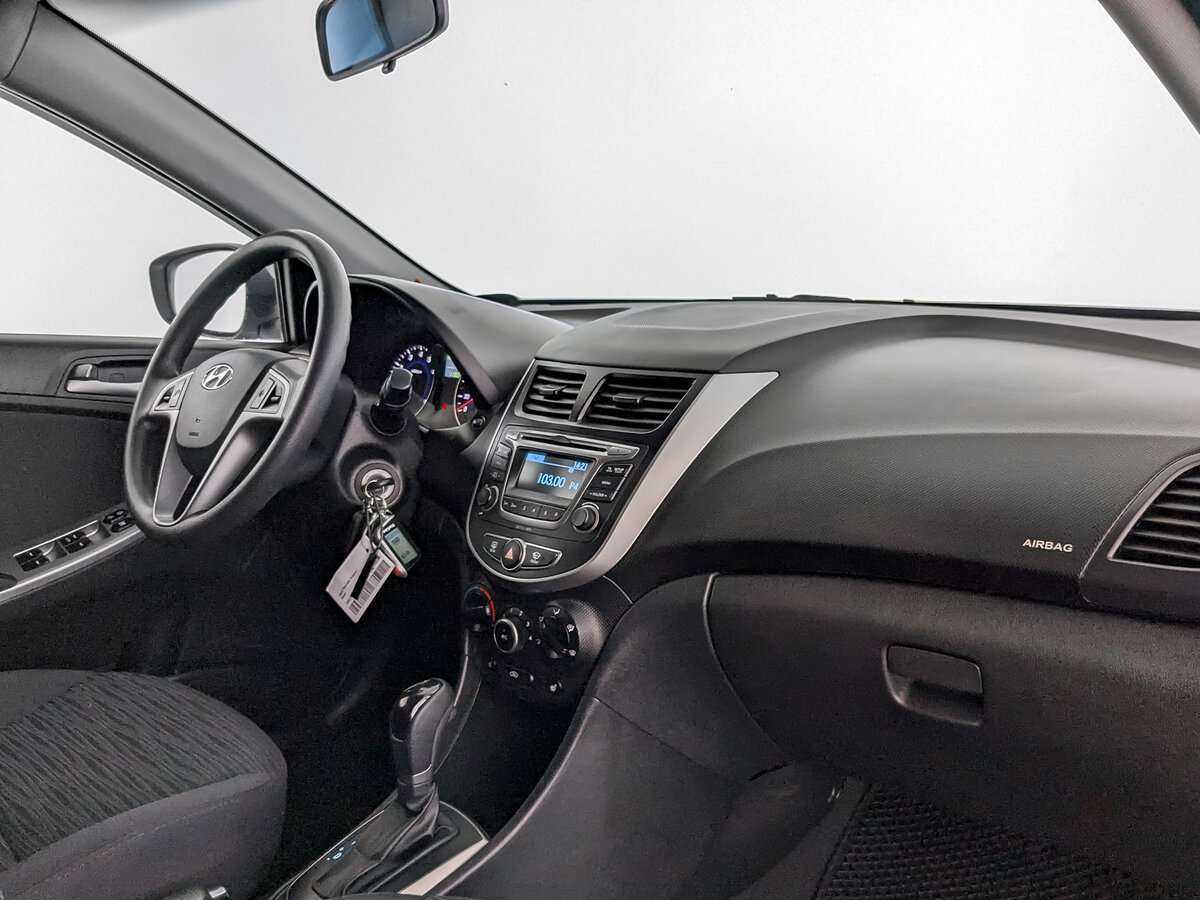 Hyundai Solaris б/у, 2015, Автоматическая. Фото: #6