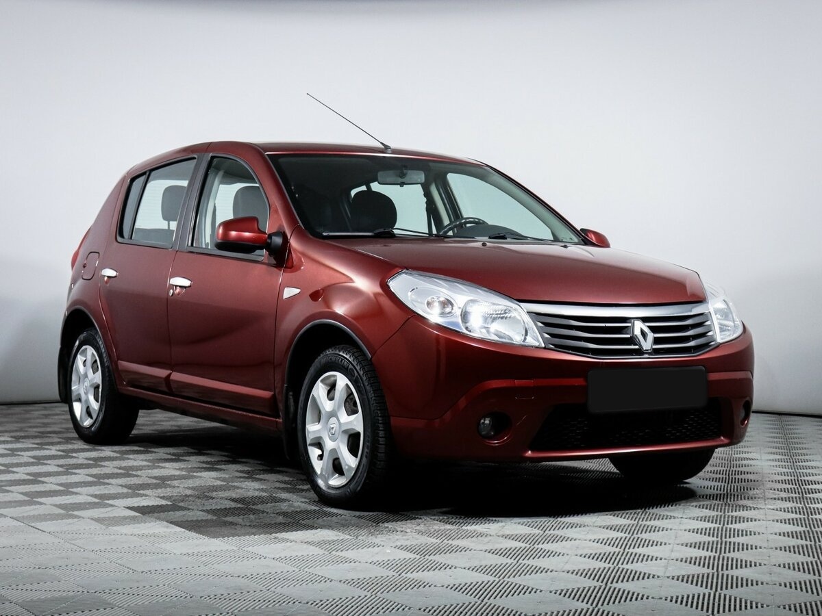 Renault Sandero б/у, 2012, Механическая. Фото: #2