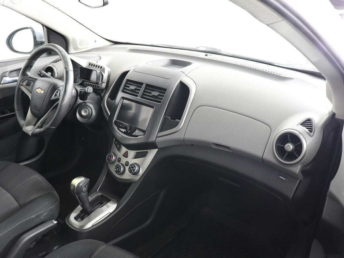 Chevrolet Aveo б/у, 2014, Автоматическая. Фото: #5