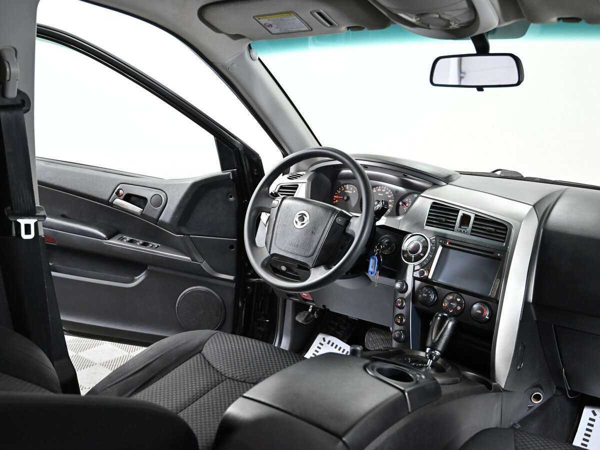 SsangYong Kyron б/у, 2014, Автоматическая. Фото: #4