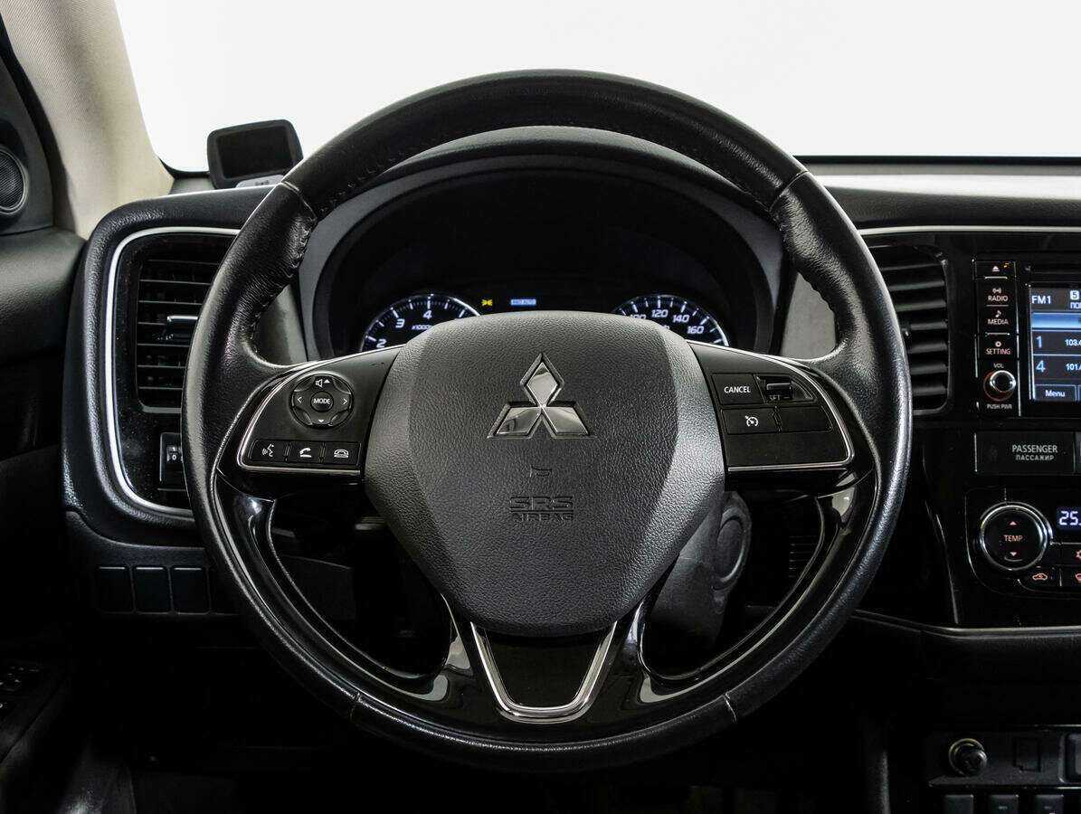 Mitsubishi Outlander б/у, 2017, Вариатор. Фото: #11
