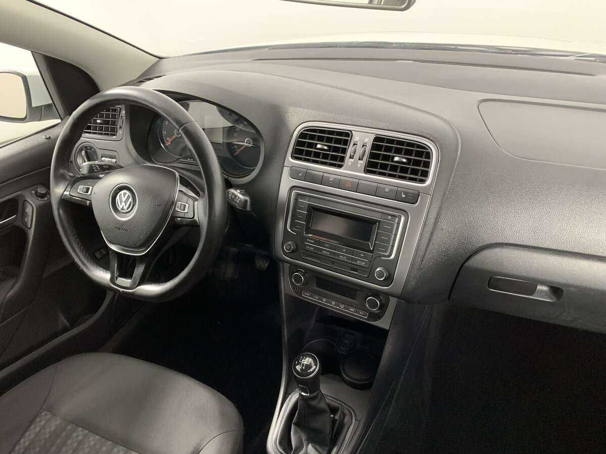 Volkswagen Polo б/у, 2019, Механическая. Фото: #6