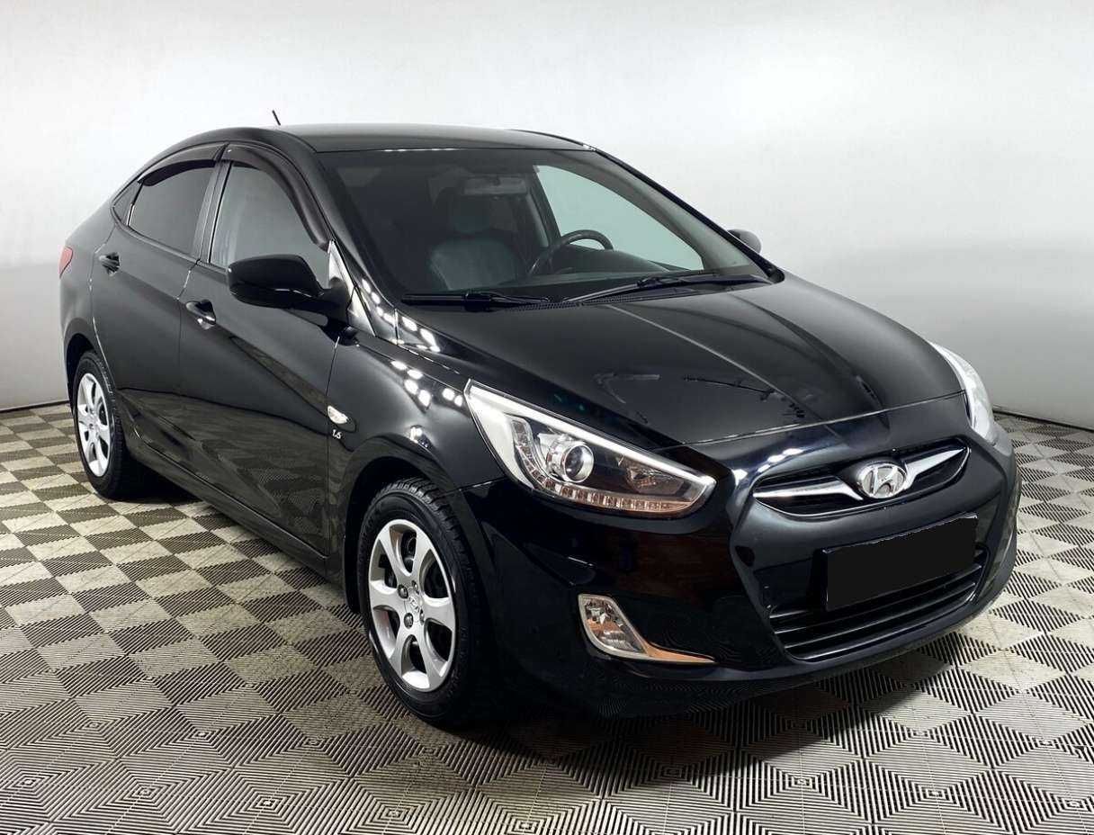 Hyundai Solaris б/у, 2013, Механическая. Фото: #2