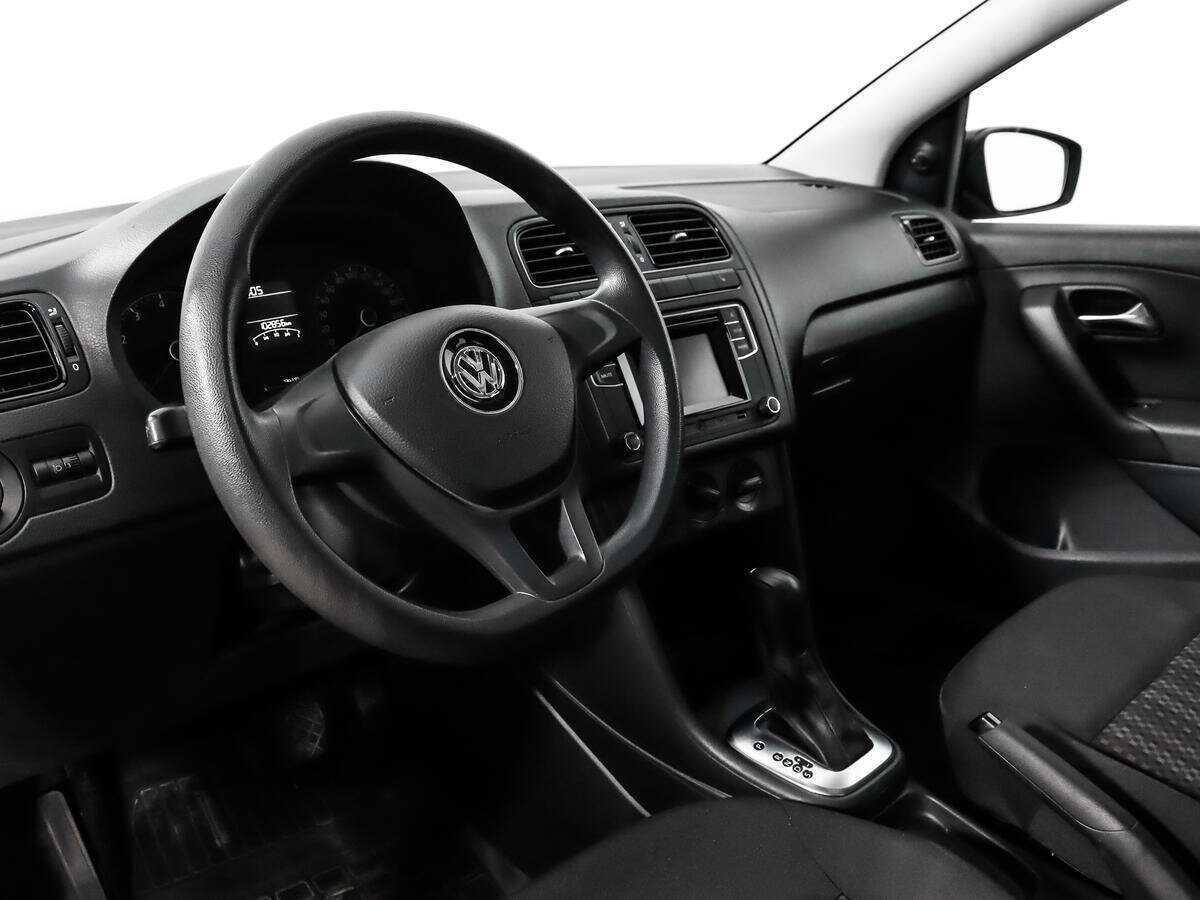 Volkswagen Polo б/у, 2016, Автоматическая. Фото: #8